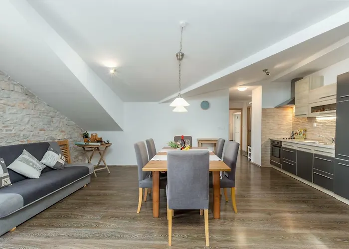 Apartment Maria Lussi *