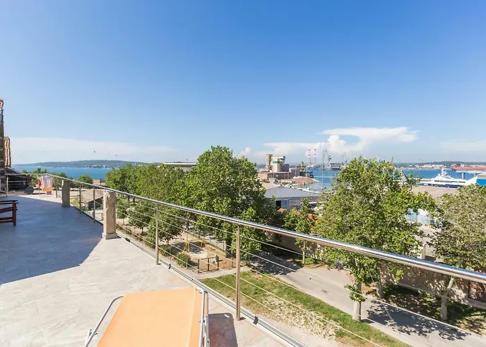 Apartment Maria Lussi *