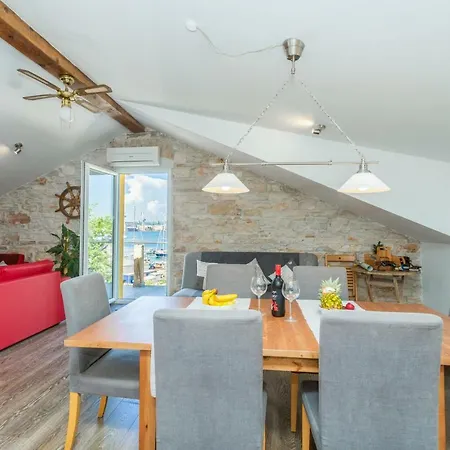 Apartman Maria Lussi *