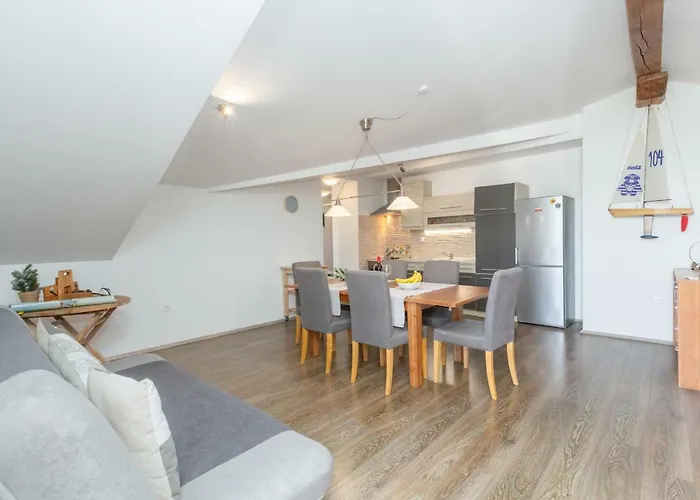 Maria Lussi * 普拉