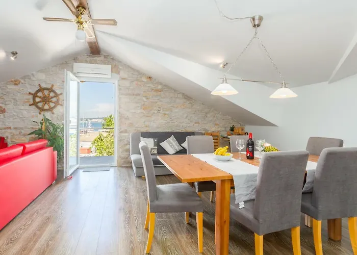 Maria Lussi Apartamento Pula